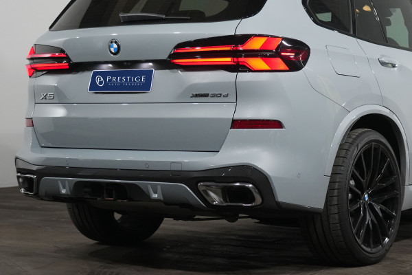 2023 BMW X5 xDrive30d M Sport SUV image 8