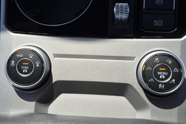 2020 MY21 Volkswagen Touareg CR 210TDI R-Line SUV Image 17