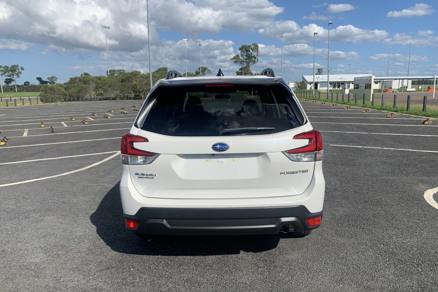 2024 Subaru Forester FW25IA 2.5i Luxury SUV Image 6