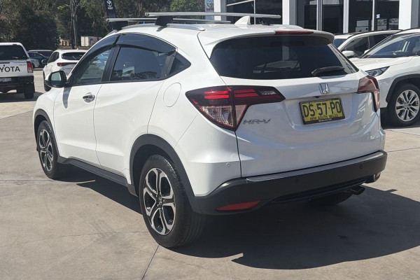 2017 Honda HR-V  VTi-L SUV Image 7