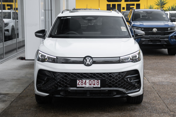 2026 Volkswagen Tiguan CT 200TSI eHybrid R-Line SUV Image 4