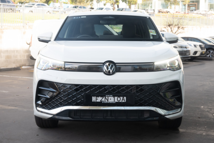 2025 Volkswagen Tiguan CT 195TSI R-Line SUV Image 4