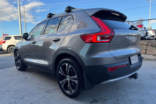 2020 Volvo XC40 XZ T4 Inscription SUV Image 8