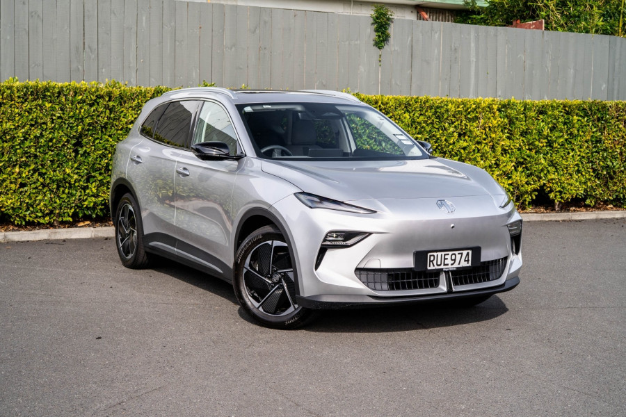 2026 MG MGS5 EV Essence 49 SUV Image 1