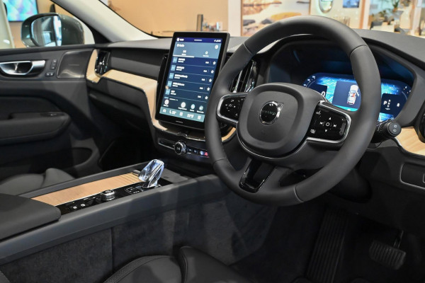 2026 Volvo XC60 UZ Plus B5 Bright SUV Image 5