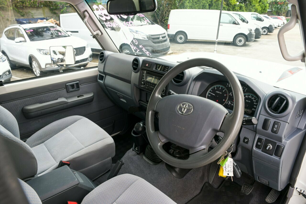 2017 Toyota Landcruiser VDJ79R GXL Cab Chassis Image 21