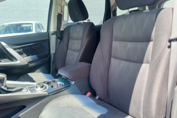 2016 MY17 Mitsubishi Pajero Sport QE GLX SUV Image 12