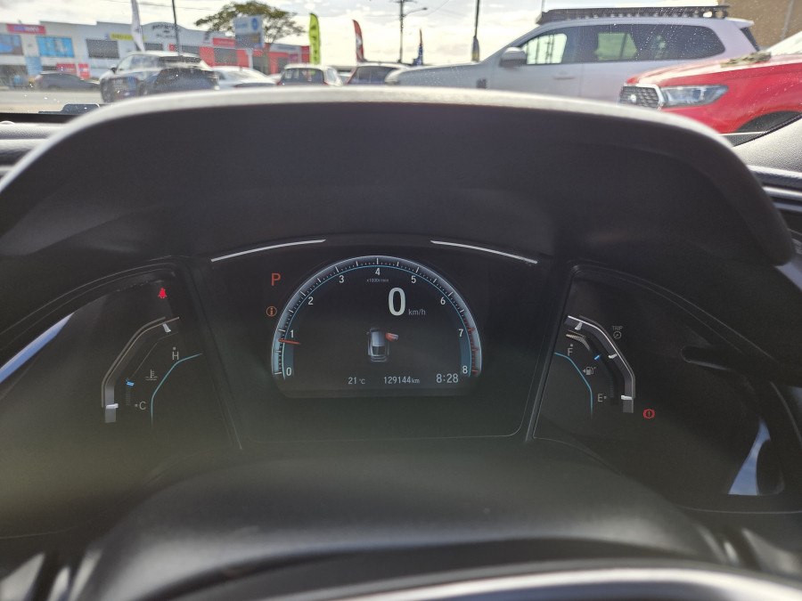 2018 Honda Civic 10th Gen VTi Hatch Image 9