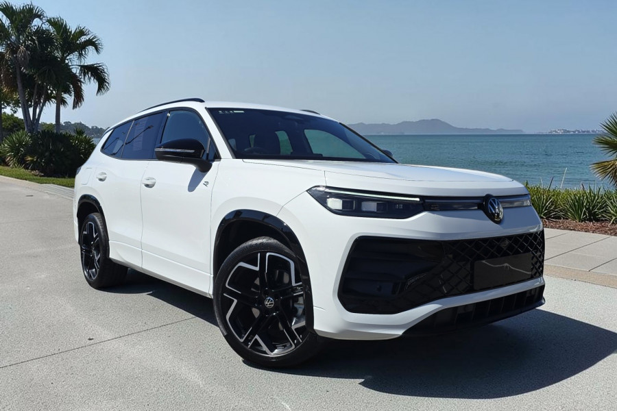 2025 MY26 Volkswagen Tayron R4 195TSI R-Line SUV Image 1