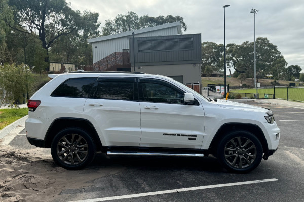 2016 Jeep Grand Cherokee WK 75th Anniversary Edition SUV Image 5