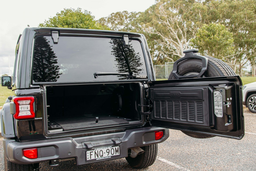 2023 MY24 Jeep Wrangler JL Unlimited Overland SUV Image 9