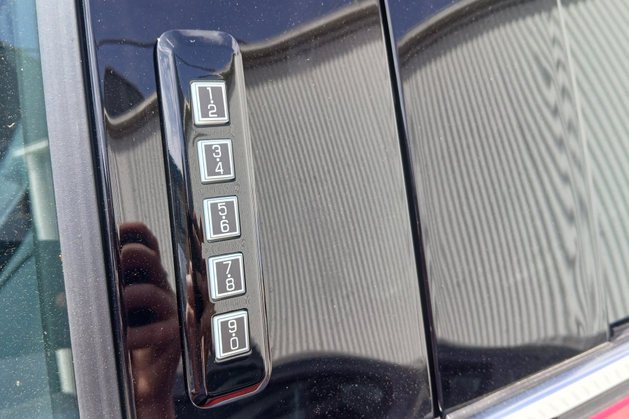 2023 Ford F-150 No Series Lariat Dual Cab Image 20