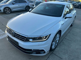 2017 MY18 Volkswagen Passat B8 206TSI R-Line Sedan image 9