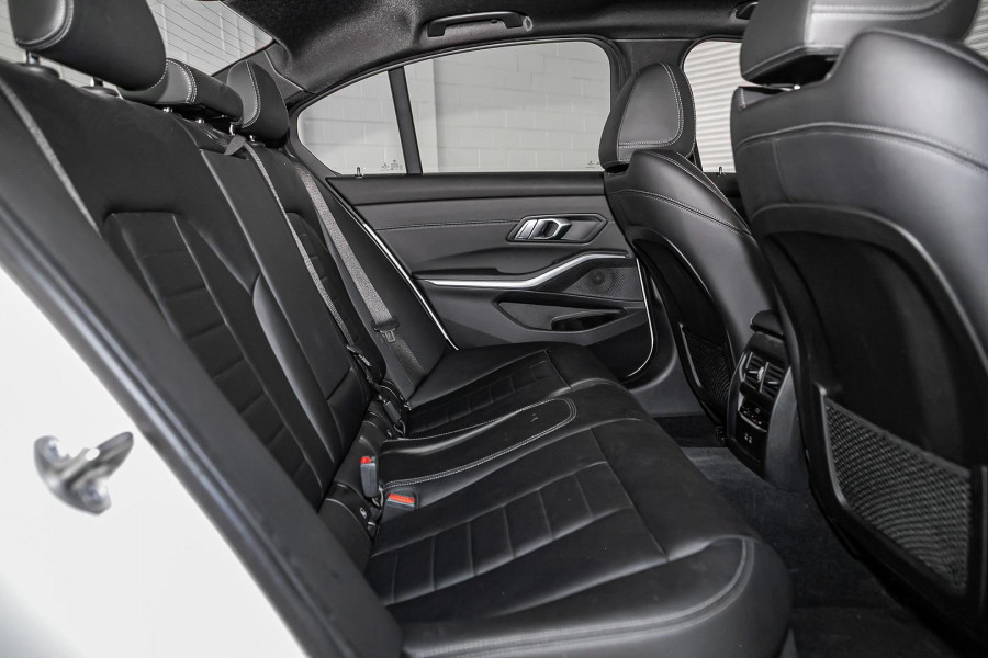 2020 BMW 3 Series G20 330i M Sport Sedan Image 12