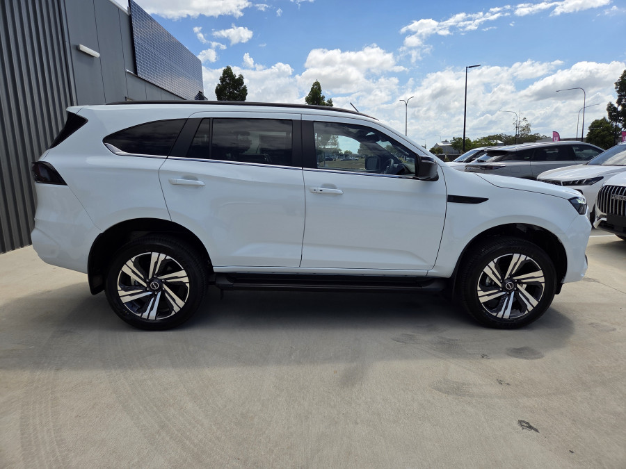2025 MY25.5 Isuzu MU-X RJ LS-T SUV Image 2