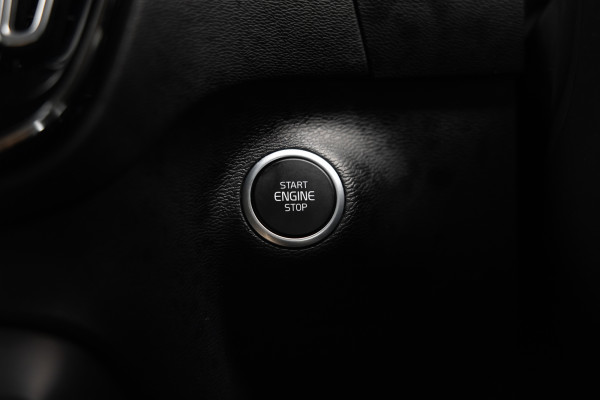 2022 Volvo XC40 XZ T4 Inscription Petrol AWD SUV Image 18