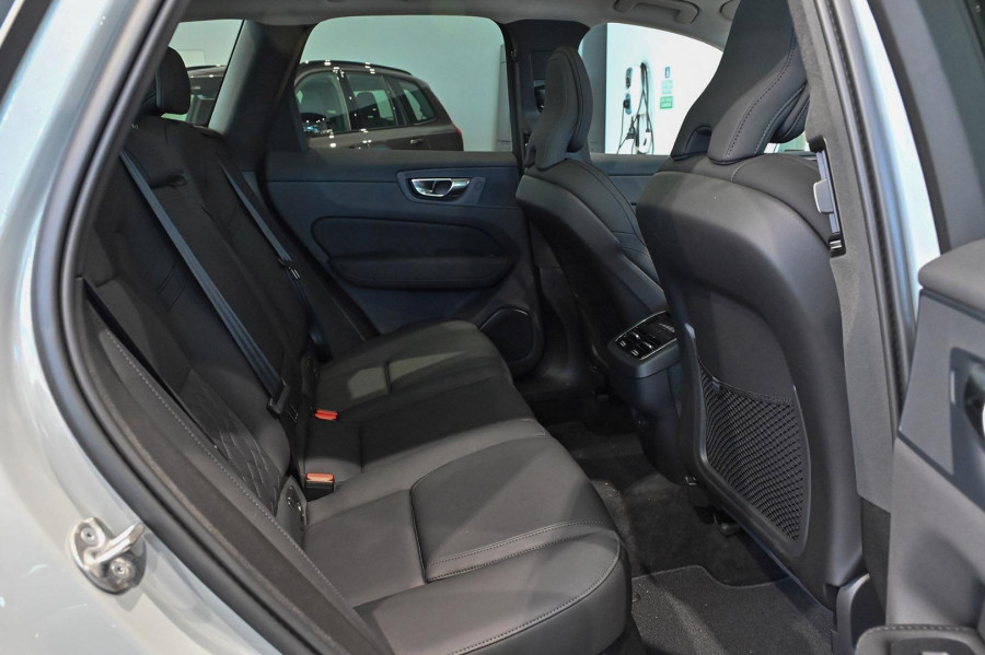2026 Volvo XC60 UZ Plus B5 Bright SUV Image 7