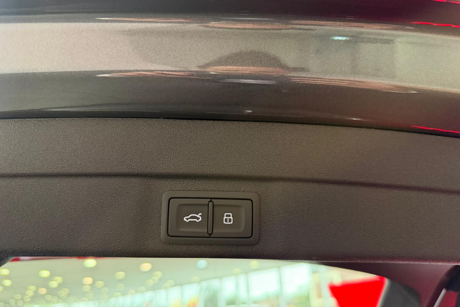 2025 Audi A5 B10  TFSI 200kW S line Wagon