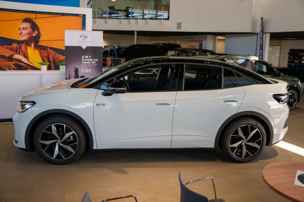 2025 Volkswagen ID. 5 E2 GTX SUV Image 4