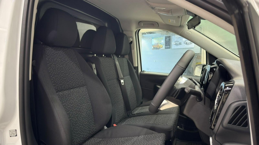 2026 Mercedes-Benz Vito 447 116CDI LWB Van Image 12