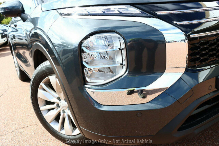 2026 MY25 Mitsubishi Outlander ZM ES SUV Image 2