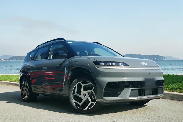2026 Hyundai ELEXIO OE1.V1 Elite SUV Image 1