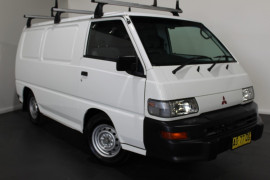 Mitsubishi Express SJ