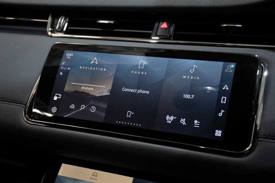 2022 Land Rover Range Rover Evoque L551 R-Dynamic SE SUV Image 19