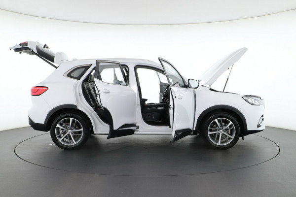 2023 MG HS SAS23 Essence SUV Image 2