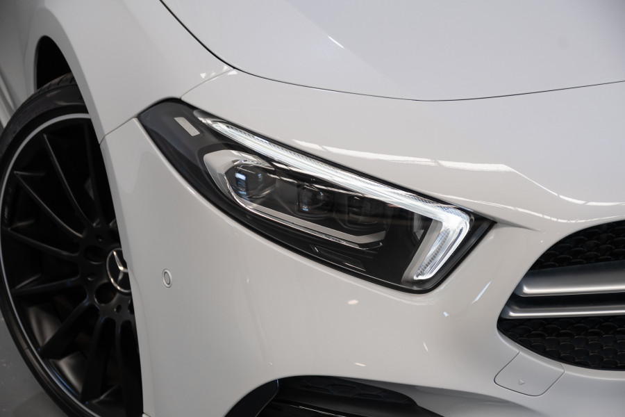 2022 Mercedes-Benz A-Class 4matic Hatch Image 2