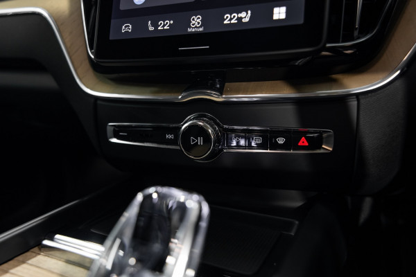 2026 Volvo XC60 UZ B5 Plus 2L MHeV AWD SUV Image 16