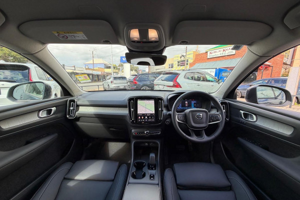 2025 MY26 Volvo XC40 XZ Plus B4 SUV Image 11