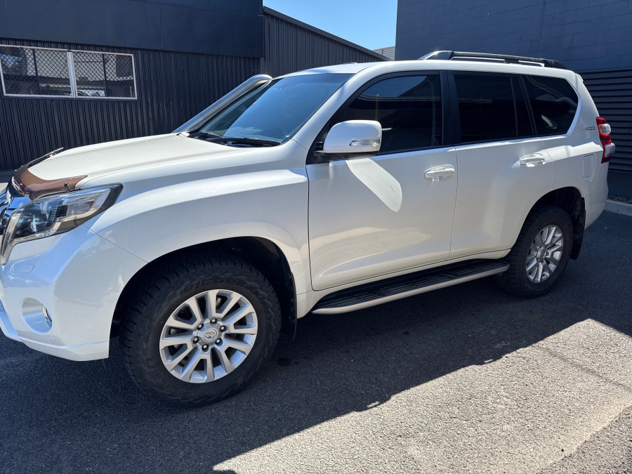 2016 Toyota LandCruiser Prado GDJ150R Kakadu SUV Image 5