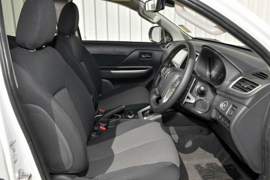 2023 Mitsubishi Triton MR GLS Ute Image 10