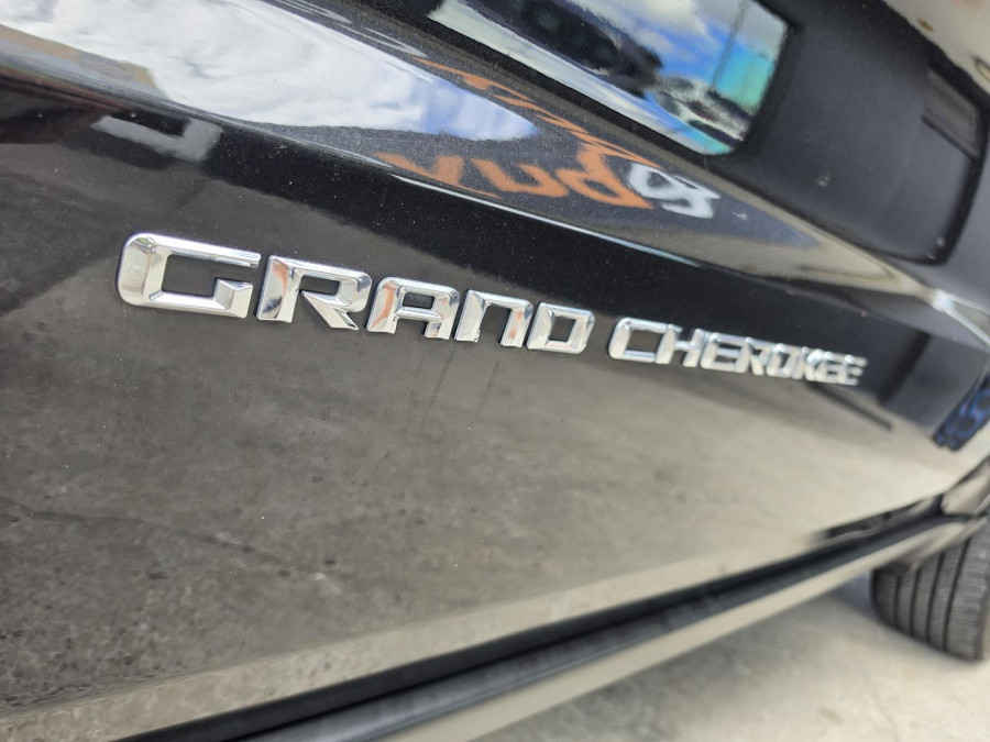 2014 Jeep Grand Cherokee WK Laredo SUV Image 14