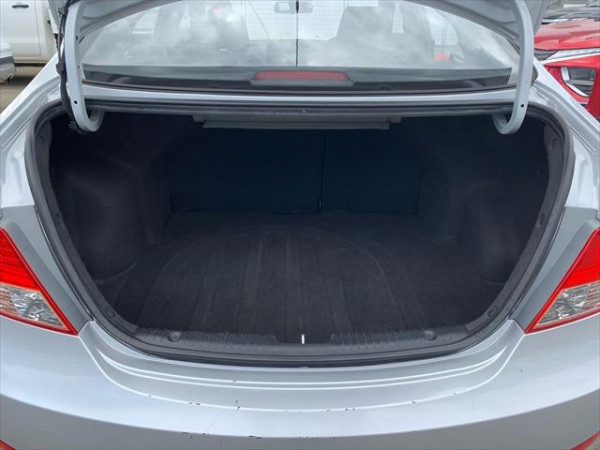 2013 MY15 Hyundai Accent RB2  Active Sedan