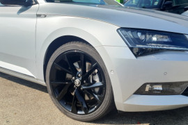 2019 Skoda Superb NP Sportline Sedan Sedan Image 4