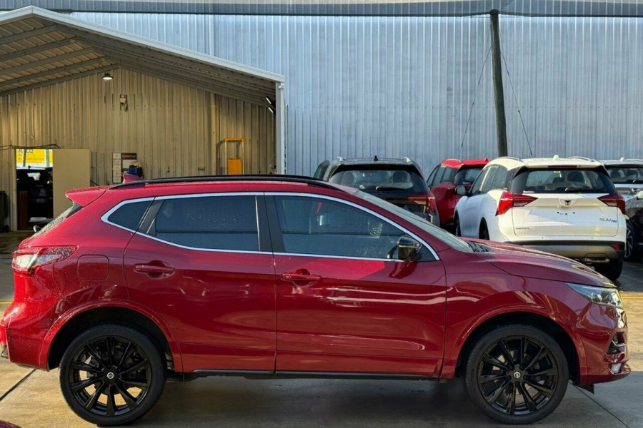 2021 MY0  Nissan QASHQAI J11 Series 3 Midnight Edition SUV Image 8