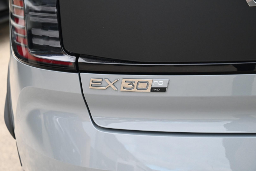 2026 MY27 Volvo EX30 Cross Country  P8 SUV Image 15