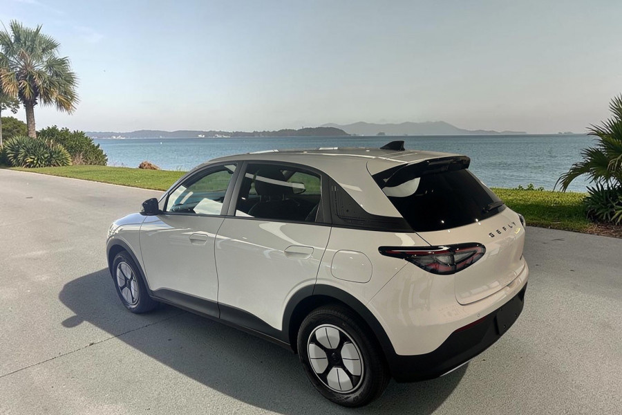 2026 Geely EX2 E22H Complete Hatch Image 4