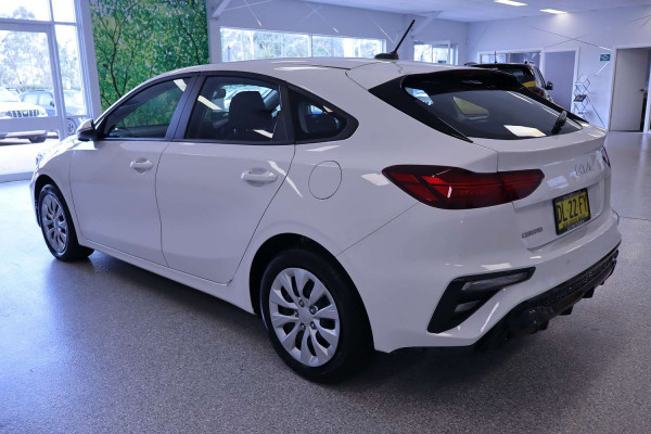 2024 Kia Cerato BD S Hatch Image 6