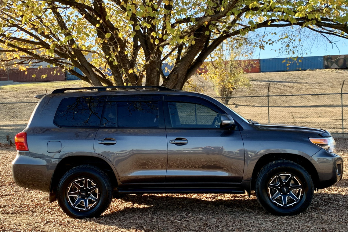 2015 MY13 Toyota LandCruiser VDJ200R VX SUV Image 8