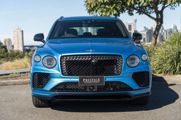 2024 Bentley Bentayga V8S Black Line SUV Image 4