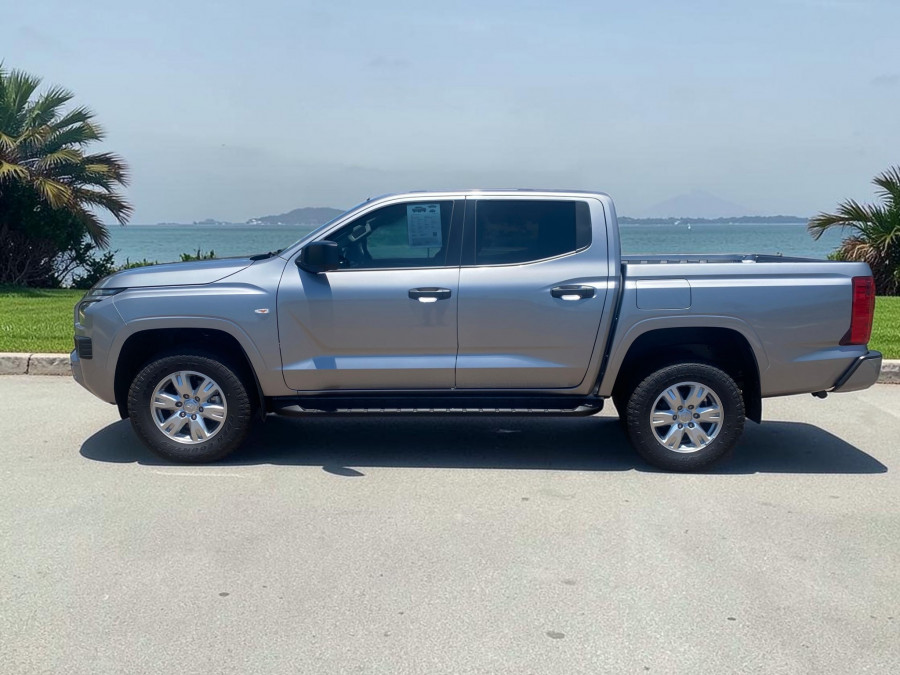 2026 Mitsubishi Triton MV GLX+ Ute Image 8