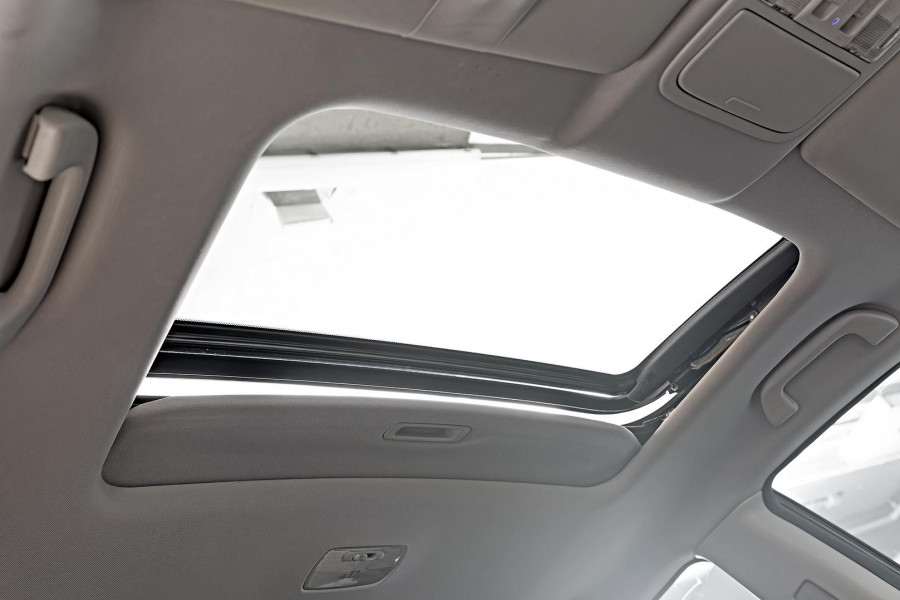 2011 Honda CR-V RE Luxury SUV