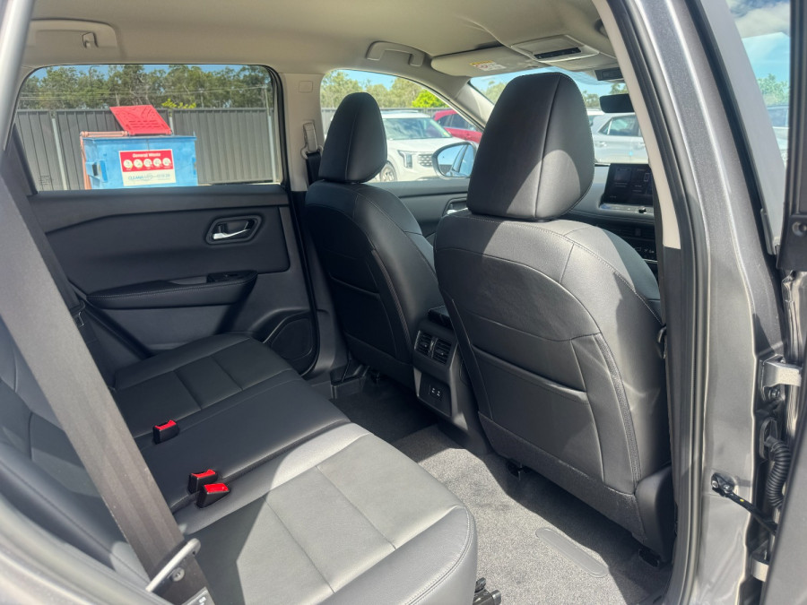 2025 MY26 Nissan X-Trail T33 ST-L SUV Image 13