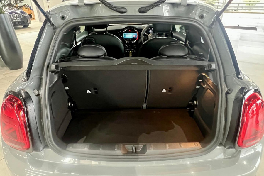 2021 MINI Cooper F56 LCI-2 Cooper SE MINI Yours Hatch
