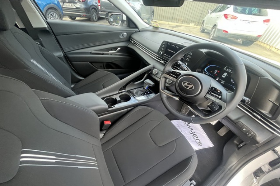 2024 Hyundai i30 CN7.V2  Sedan Image 6