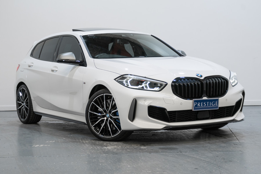 2021 BMW 1 Series M135i xDrive Hatch Image 1
