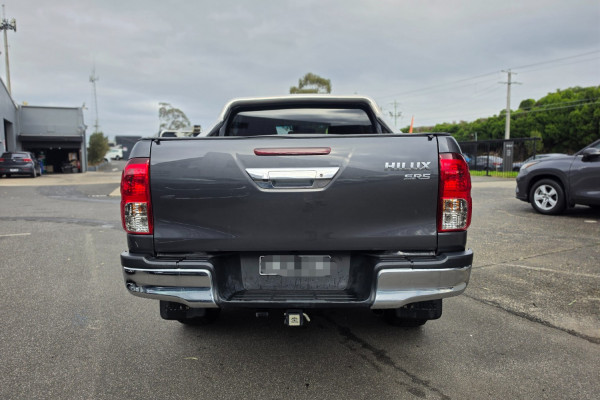 2019 Toyota HiLux  SR5 Dual Cab Ute Image 6